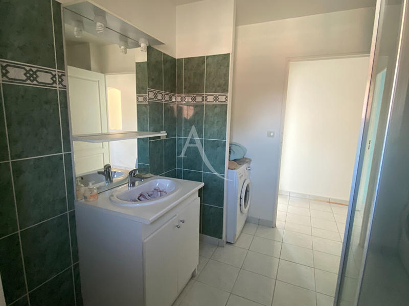 Appartement - 65 m² - 2 pièces