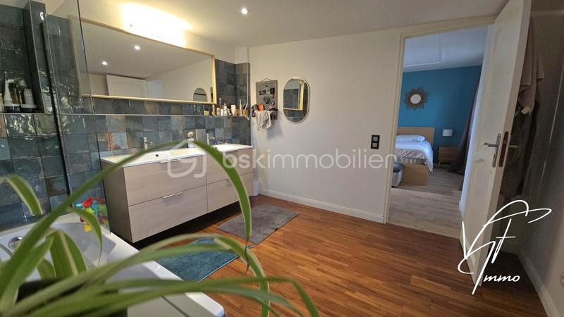 Villa - 201 m² - 7 pièces