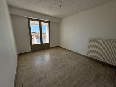 Appartement - 81 m² - 3 pièces