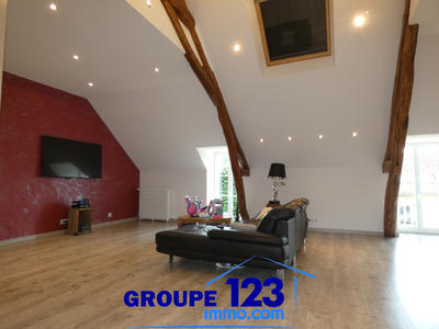 Maison - 369 m² - 9 pièces