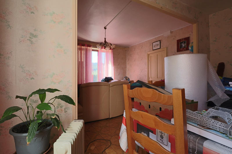 Maison - 104 m² - 8 pièces