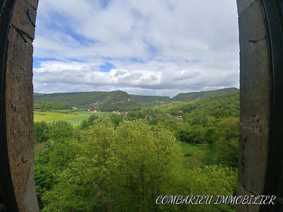 Maison - 187 m² - 3 pièces