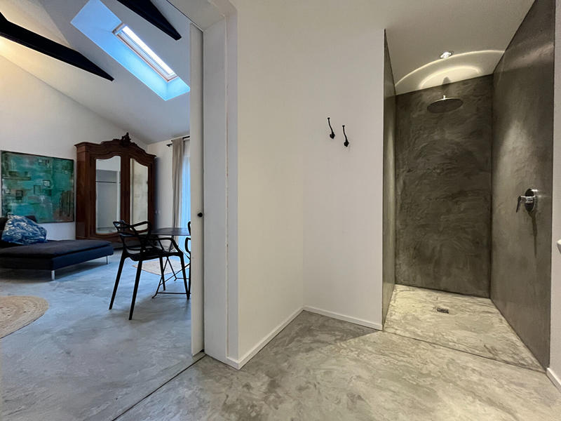 Maison - 360 m² - 7 pièces