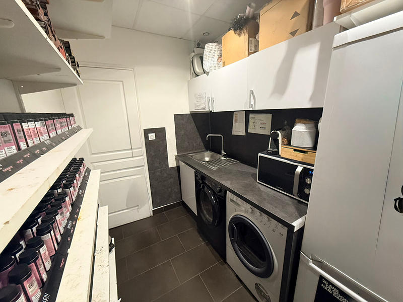 Magasins - 66 m² - 2 pièces