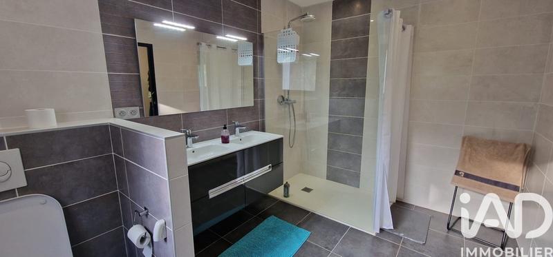 Maison - 285 m² - 5 pièces