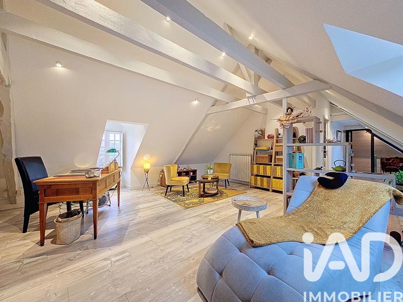 Maison - 368 m² - 10 pièces