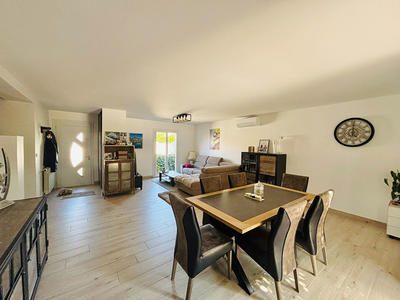 Maison - 142 m² - 6 pièces