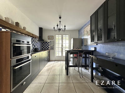 Maison - 161 m² - 7 pièces