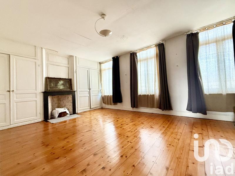 Maison - 186 m² - 8 pièces