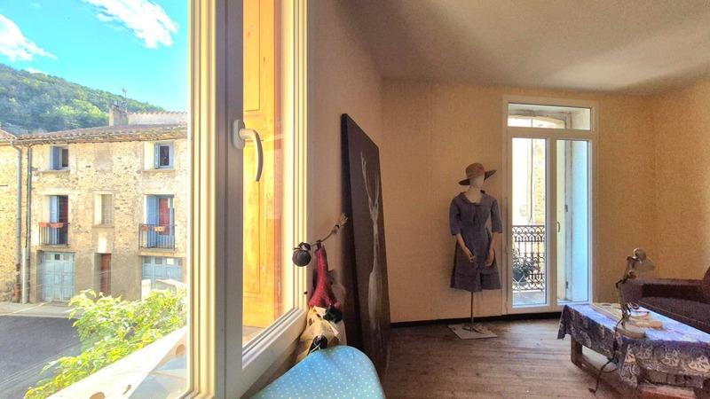 Maison - 212 m² - 8 pièces