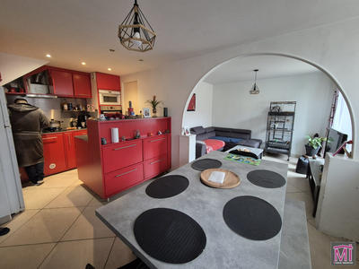 Maison - 83 m² - 4 pièces
