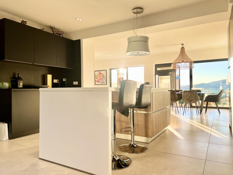 Maison - 175 m² - 5 pièces