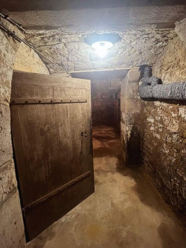 Propriété - 200 m² - 9 pièces