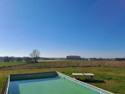 Maison - 160 m² - 8 pièces