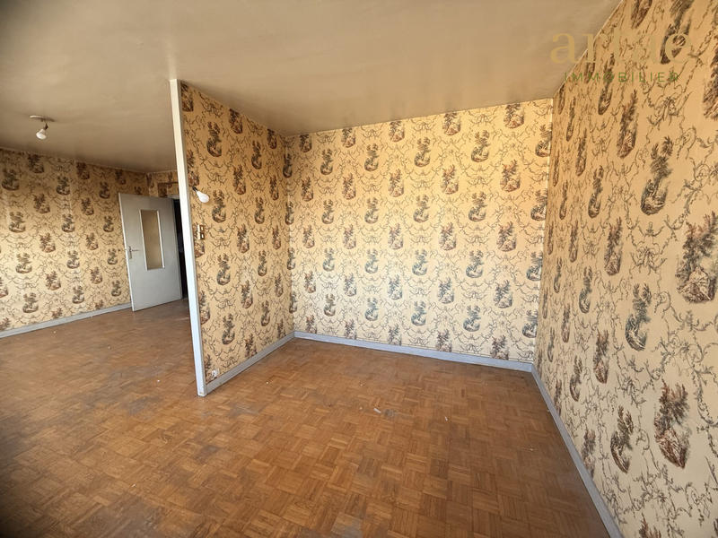 Appartement - 83 m² - 5 pièces