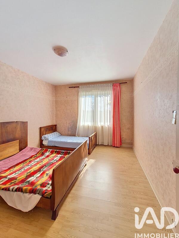 Maison - 137 m² - 5 pièces