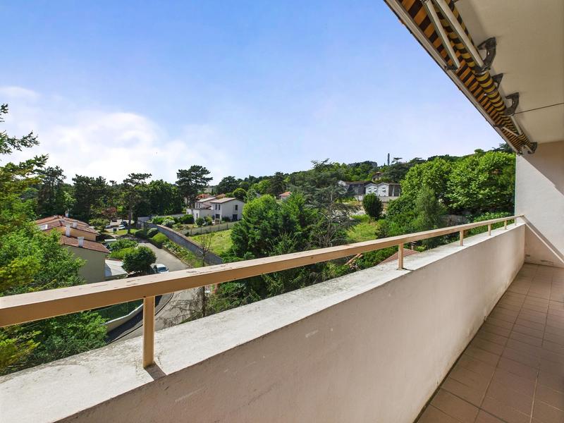 Appartement - 111 m² - 5 pièces