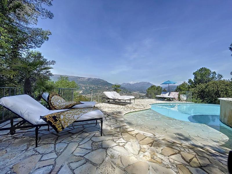 Maison - 314 m² - 7 pièces