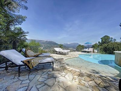 Maison - 314 m² - 7 pièces