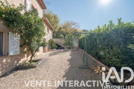 Maison - 240 m² - 5 pièces