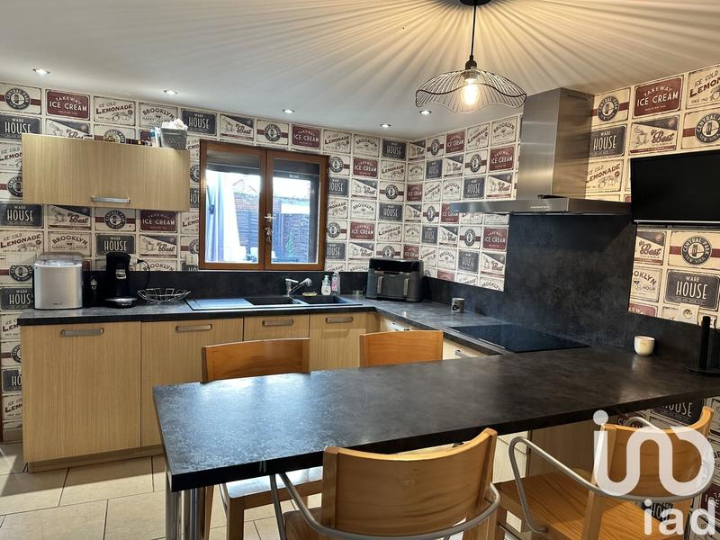 Maison - 137 m² - 6 pièces