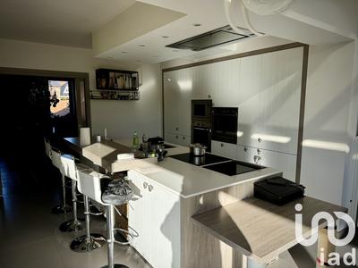 Maison - 307 m² - 9 pièces