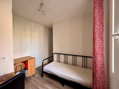 Studio - 15 m² - 1 pièce