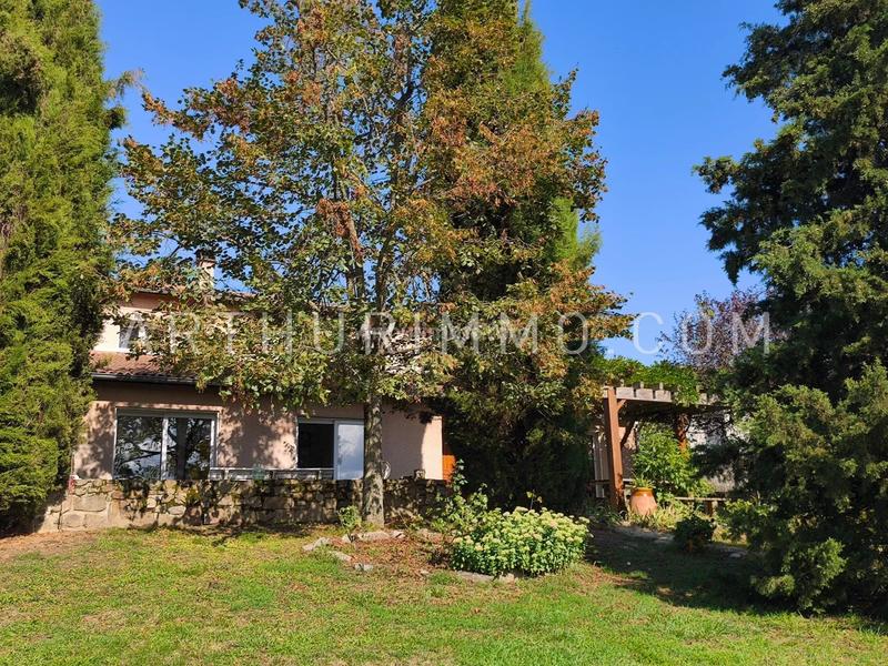 Maison - 180 m² - 7 pièces