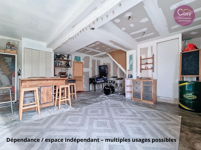 Maison - 229 m² - 7 pièces