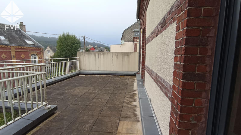 Maison - 160 m² - 8 pièces