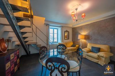 Maison - 520 m² - 15 pièces