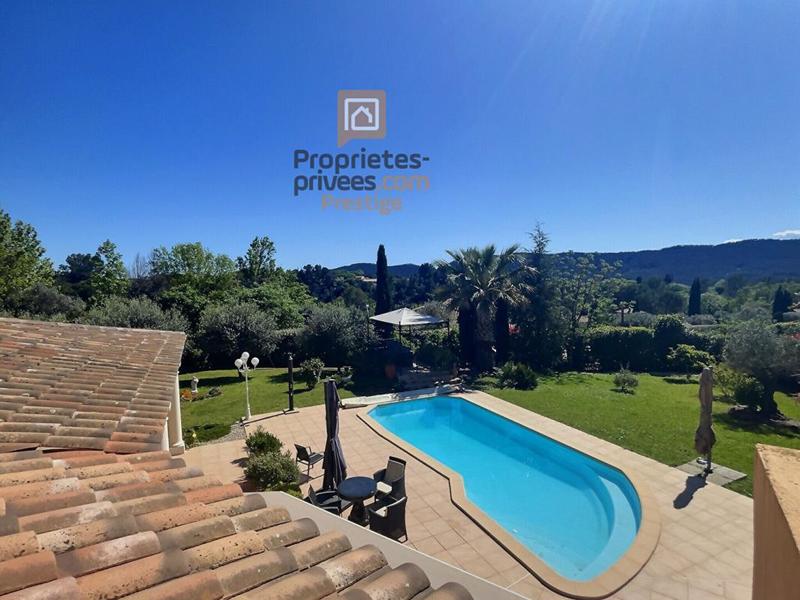 Villa - 185 m² - 7 pièces