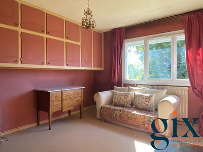 Maison - 162 m² - 9 pièces