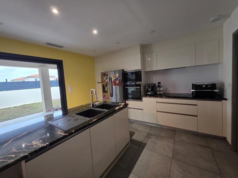 Maison contemporaine - 104 m² - 4 pièces