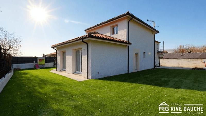 Maison - 151 m² - 6 pièces