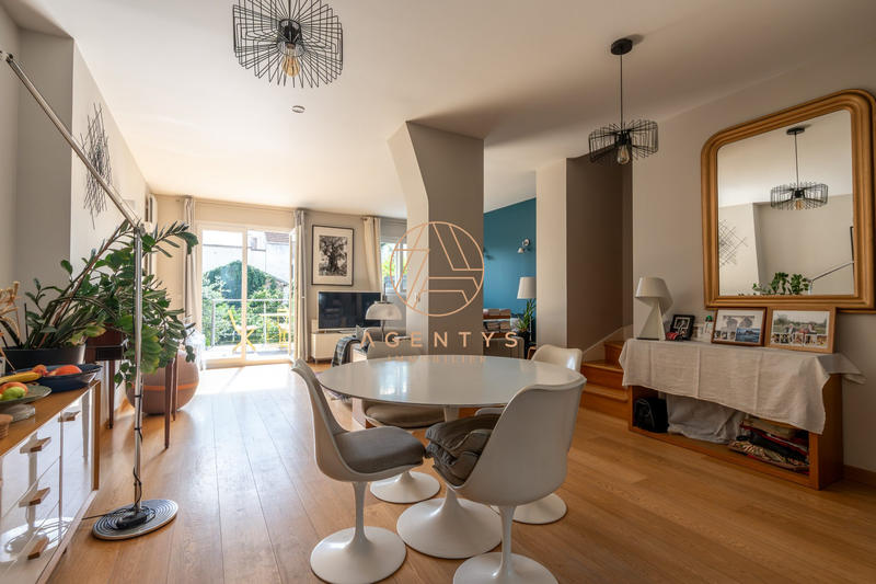 Maison - 95 m² - 7 pièces