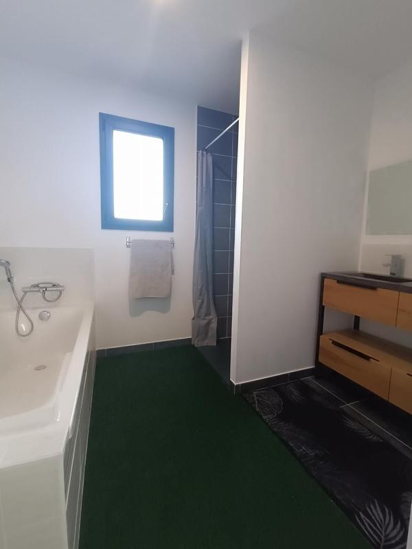 Maison - 108 m² - 6 pièces