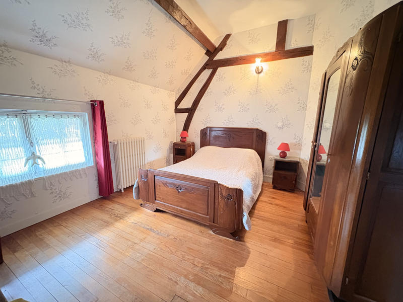 Maison - 260 m² - 9 pièces