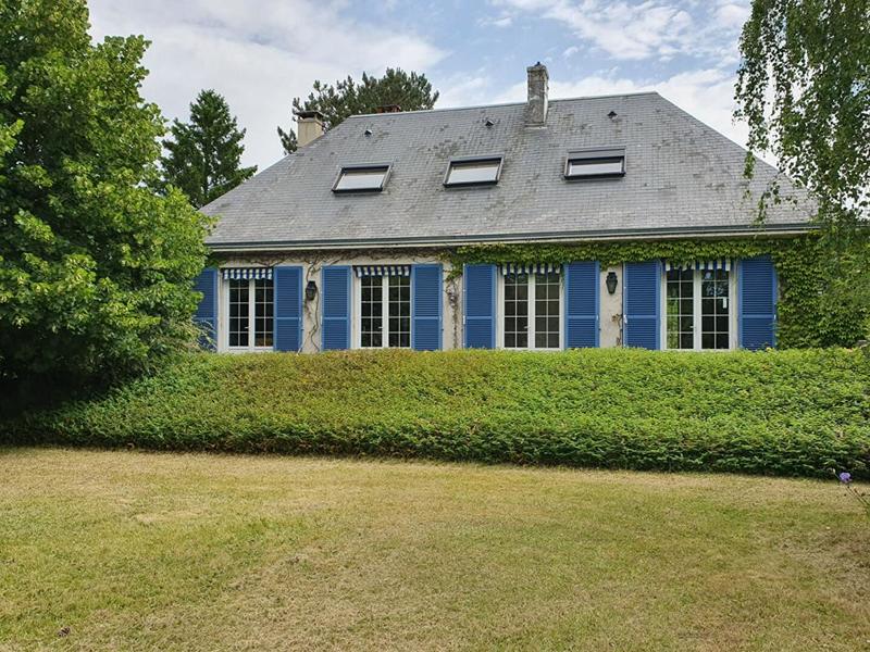 Maison - 180 m² - 6 pièces