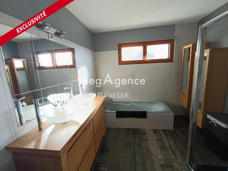 Maison traditionnelle - 150 m² - 5 pièces