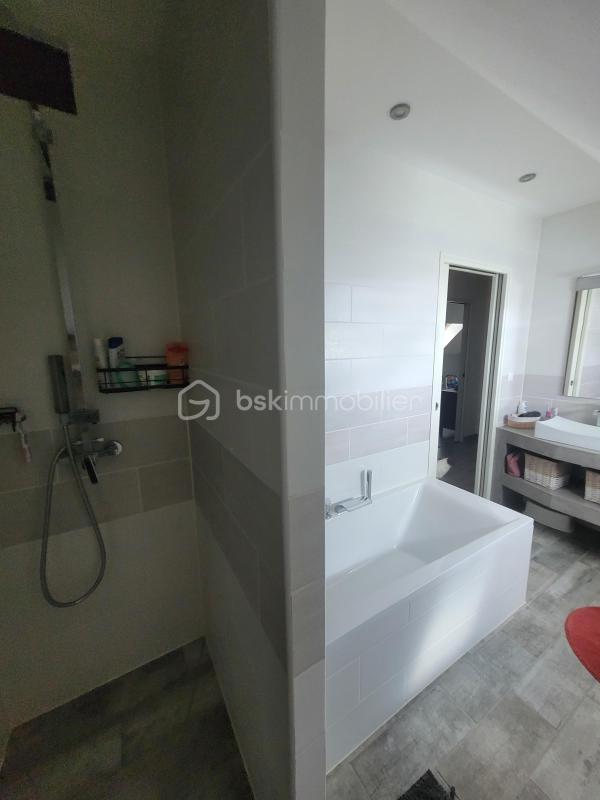 Maison - 114 m² - 5 pièces