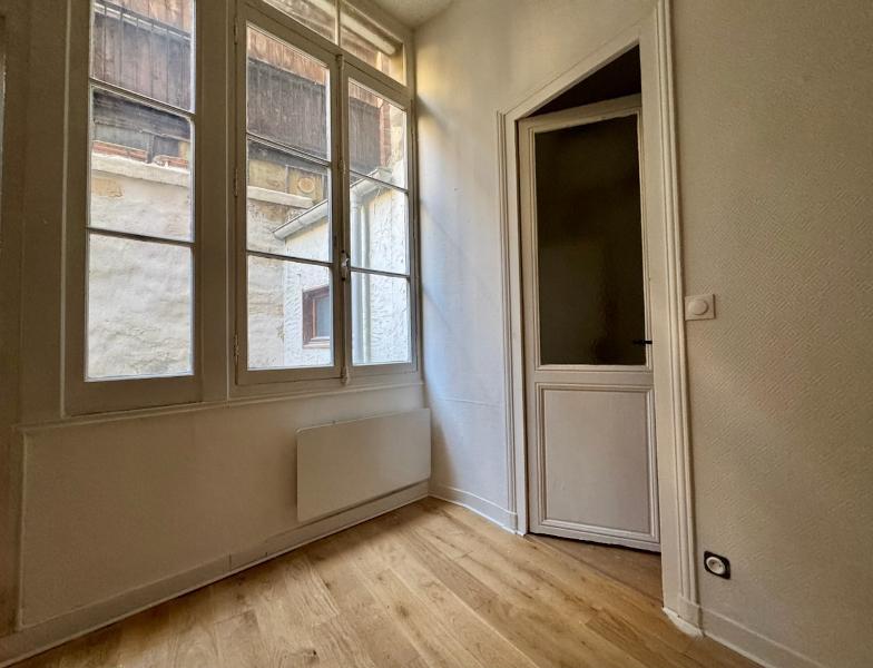 Studio - 21 m² - 1 pièce