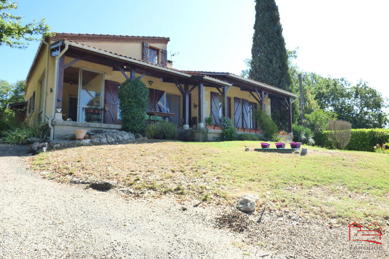 Maison - 170 m² - 8 pièces