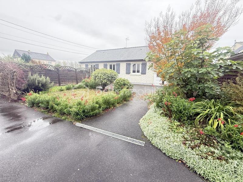 Maison - 96 m² - 5 pièces