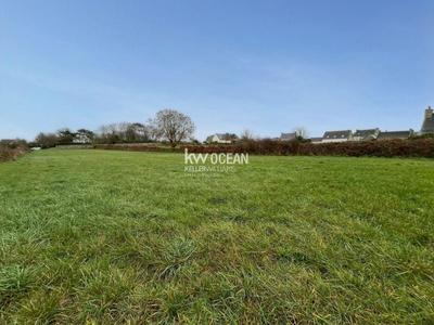 Terrain constructible - 3 700 m²