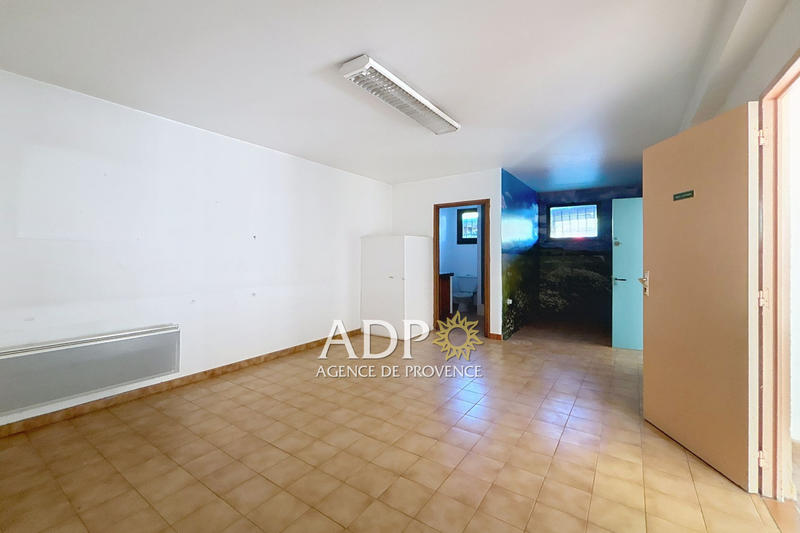 Local commercial - 77 m²