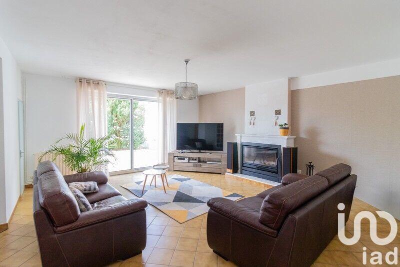 Maison - 194 m² - 8 pièces
