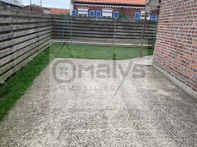 Maison - 96 m² - 4 pièces