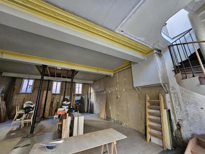 Appartement - 230 m² - 4 pièces