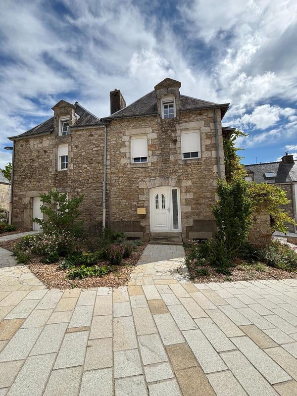 Maison - 106 m² - 4 pièces